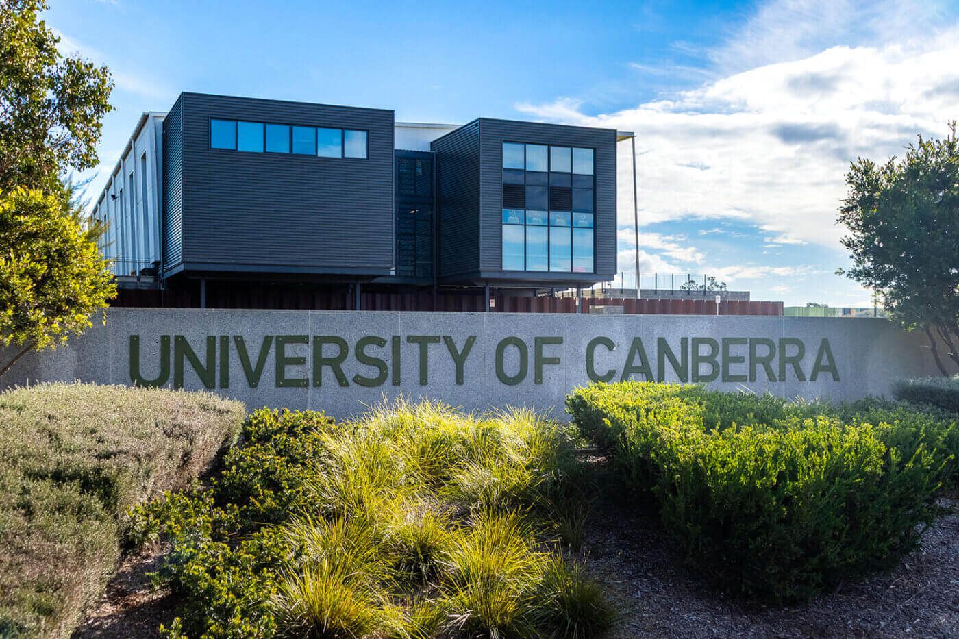 1 tòa nhà ở UNIVERSITY OF CANBERRA COLLEGE
