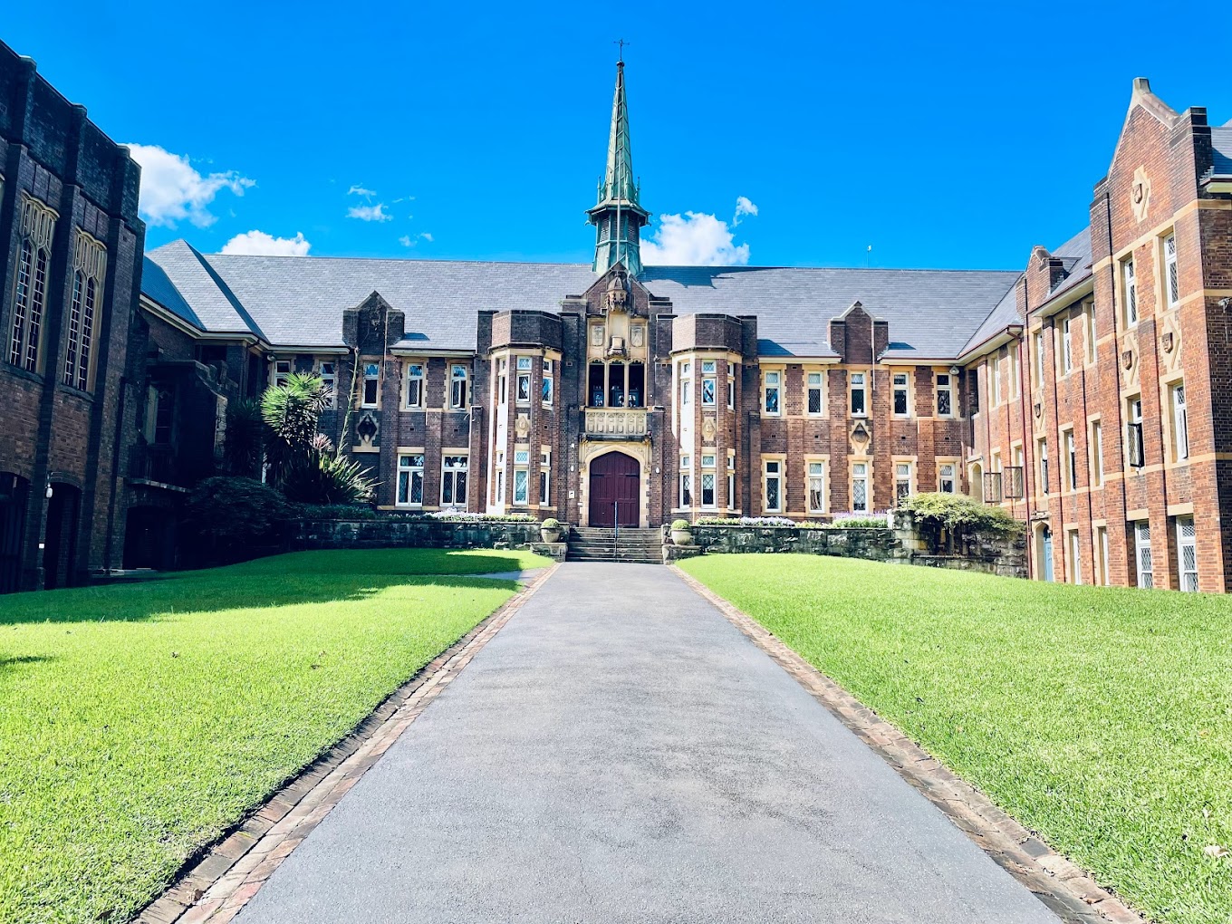 khung cảnh tại The University of Sydney