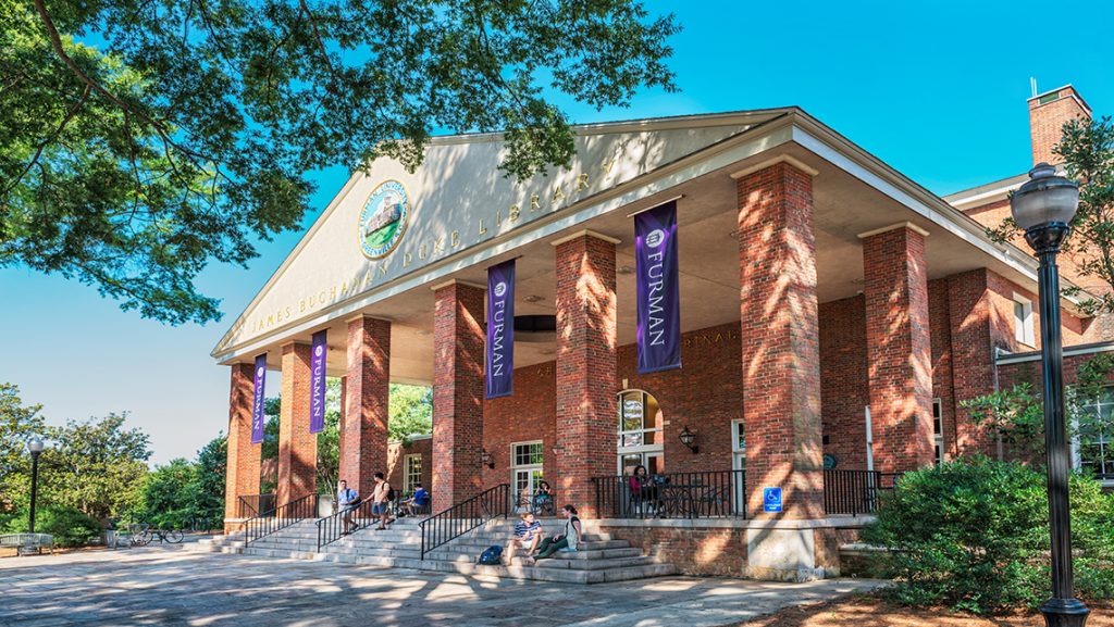 khuon-vien-tai-furman-university