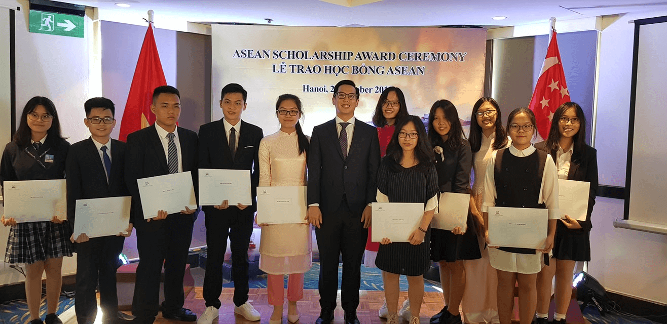 hoc-bong-thac-si-singapore-8